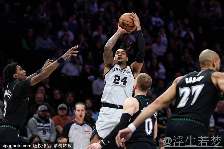 马刺将以双向合同签下发展联盟球员凯尔-曼加斯 马刺将以双向合同签下发展联盟球员凯尔-曼加斯